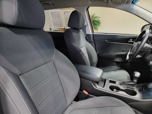 Used 2020 Kia Sorento S FWD image 16