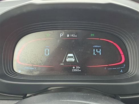 Used 2023 Hyundai Venue SE image 12