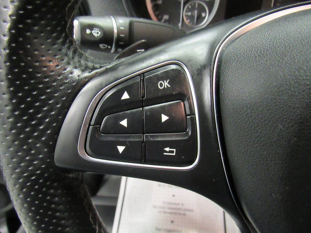Used 2022 Mercedes-Benz Metris image 40