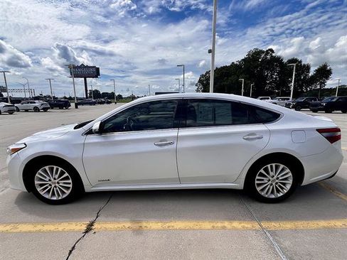 Used 2013 Toyota Avalon XLE Touring FWD image 7
