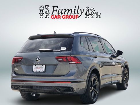 Used 2024 Volkswagen Tiguan SE R-Line FWD image 4