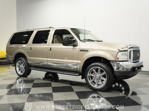 Used 2000 Ford Excursion XLT image 15