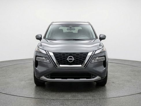 Used 2025 Nissan Rogue SV AWD/4WD image 2