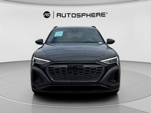 Used 2024 Audi Q8 e-tron Prestige w/ Prestige Package image 2