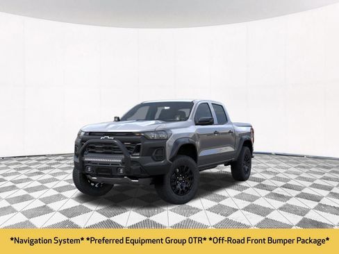 New 2026 Chevrolet Colorado Trail Boss w/ Off-Road Front Bumper Package image 2