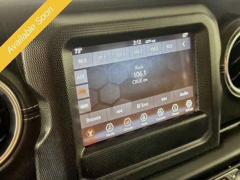 Used 2018 Jeep Wrangler Unlimited Sahara AWD/4WD image 14