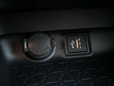 Certified 2025 Toyota RAV4 LE image 28