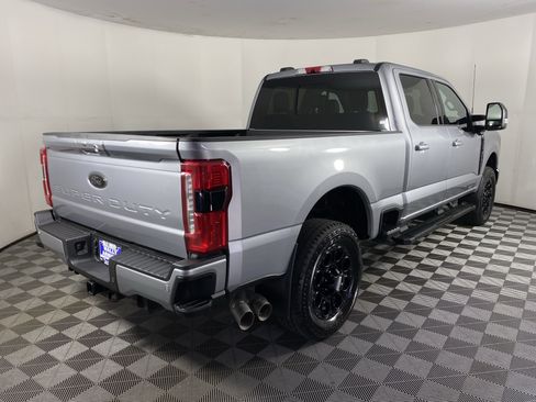 Used 2024 Ford F350 Lariat w/ Lariat Ultimate Package AWD/4WD image 9