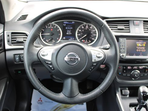 Used 2019 Nissan Sentra SV w/ Special Edition Package FWD image 16