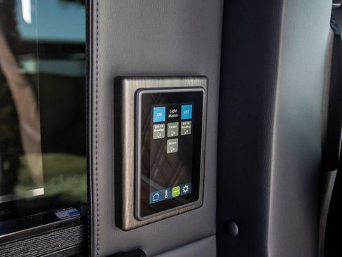 Used 2022 Mercedes-Benz Sprinter 3500 image 38