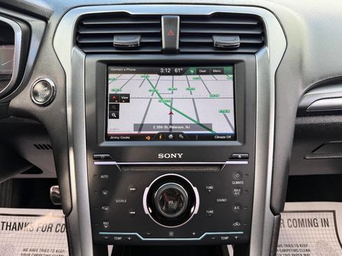 Used 2014 Ford Fusion Titanium image 19