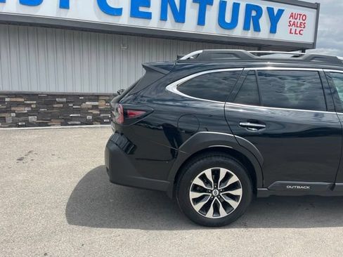 Used 2023 Subaru Outback Touring XT AWD/4WD image 12