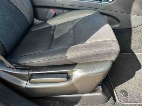 Used 2019 Jeep Grand Cherokee Laredo image 24