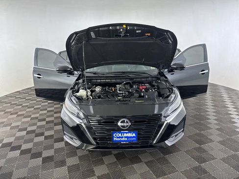 Used 2023 Nissan Altima 2.5 SL FWD image 14