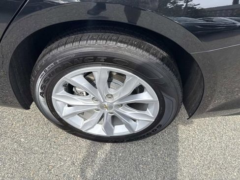 Used 2025 Chevrolet Malibu LT image 14