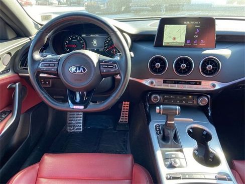 Used 2021 Kia Stinger GT1 image 13