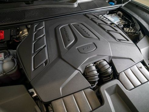 New 2026 Porsche Cayenne GTS AWD/4WD image 48