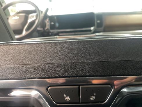 Used 2024 Chevrolet Silverado 3500 High Country w/ Technology Package image 15