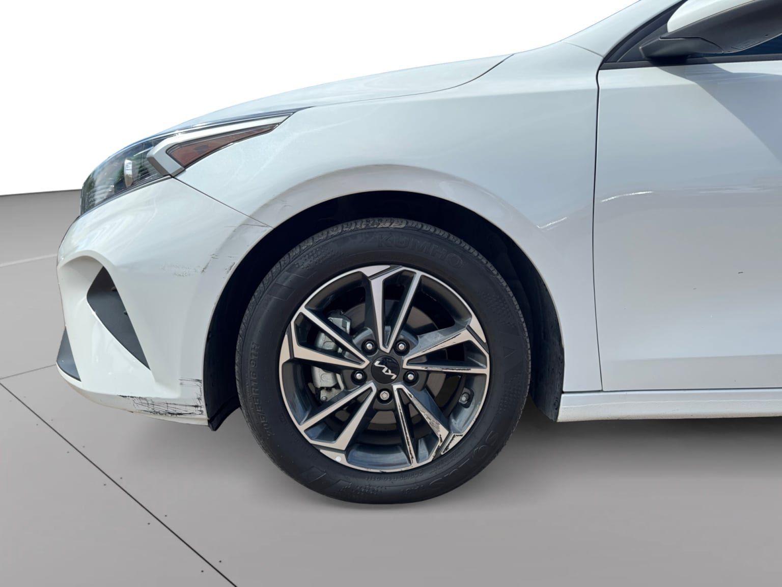 Used 2024 Kia Forte LXS FWD image 9