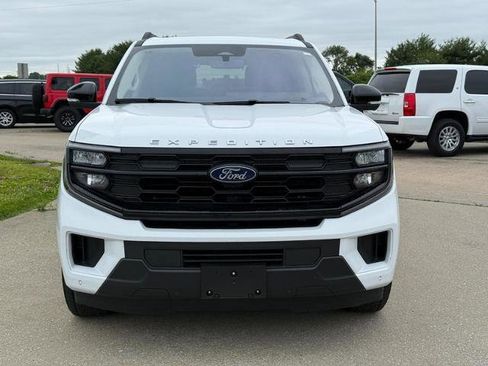 Certified 2025 Ford Expedition Active AWD/4WD image 10