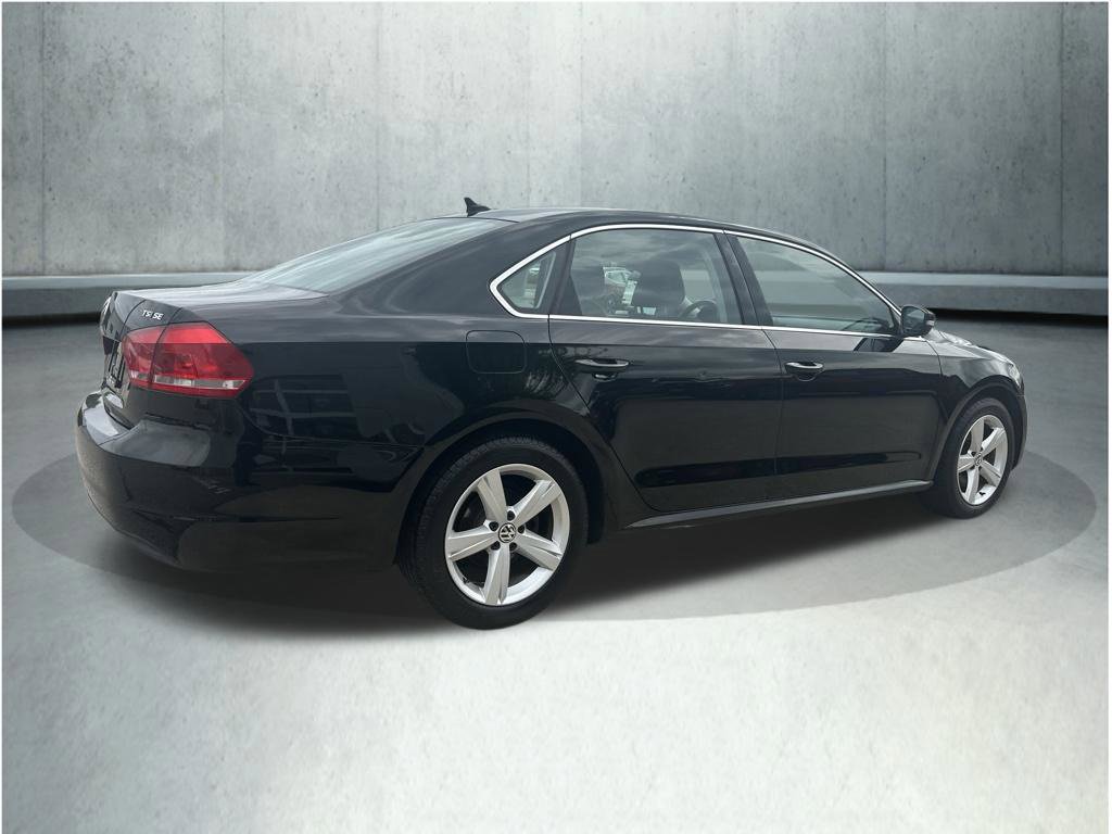 Used 2015 Volkswagen Passat 1.8T SE FWD image 6
