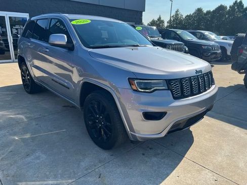Certified 2020 Jeep Grand Cherokee Altitude AWD/4WD image 1