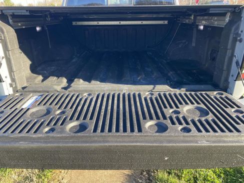 Used 2022 Nissan Frontier Pro-X image 9