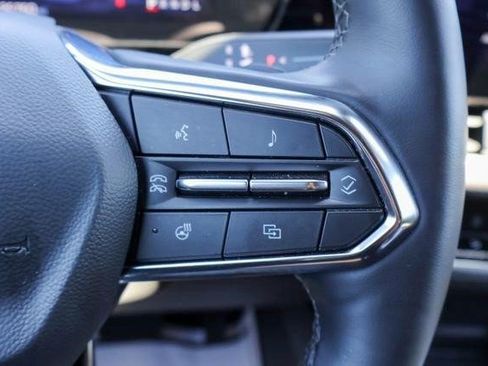 Certified 2025 Chevrolet Equinox LT FWD image 14
