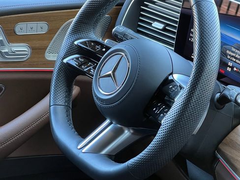 Used 2024 Mercedes-Benz GLS 450 4MATIC w/ Pinnacle Trim Package image 26