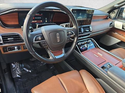Used 2023 Lincoln Navigator L Reserve image 18