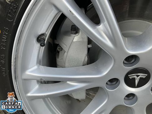 Used 2024 Tesla Model Y Long Range AWD/4WD image 85