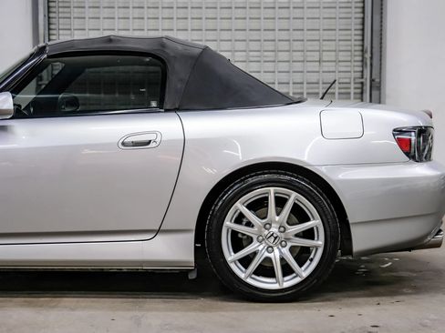 Used 2004 Honda S2000 image 14