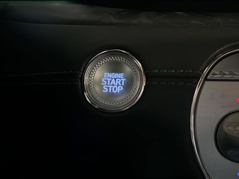 Used 2023 Genesis G90 3.5T image 25