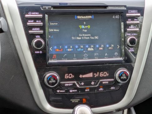 Used 2017 Nissan Murano SV w/ Premium Plus Package FWD image 18
