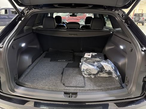 New 2026 Volkswagen Atlas Cross Sport SEL R-Line AWD/4WD image 12