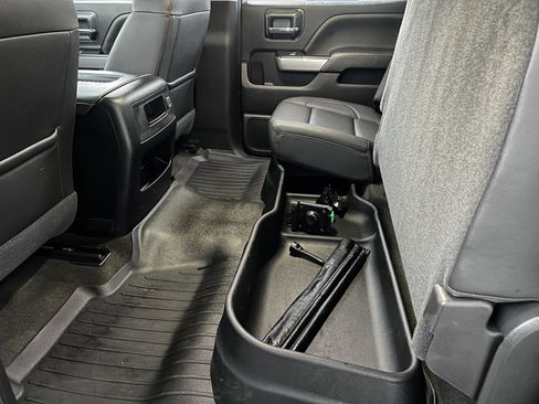 Used 2018 Chevrolet Silverado 3500 LTZ image 21