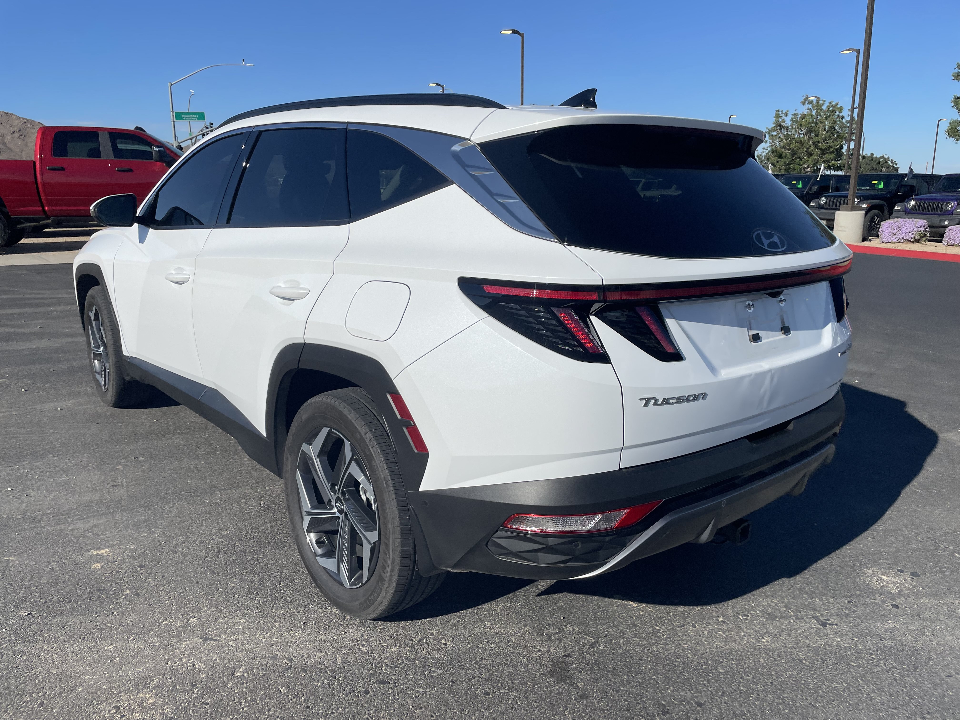 Used 2023 Hyundai Tucson Limited AWD/4WD image 3