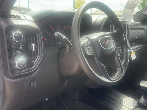 Used 2024 GMC Sierra 1500 Pro w/ Pro Value Package AWD/4WD image 12