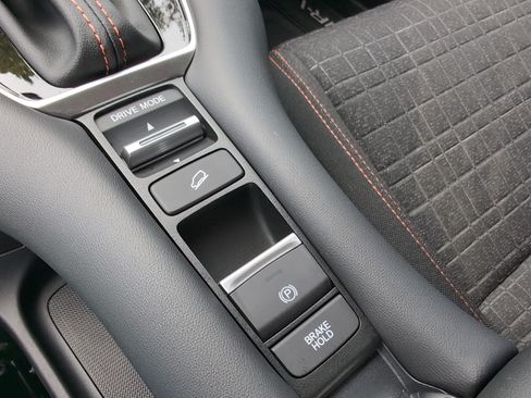 Used 2026 Honda HR-V Sport image 35