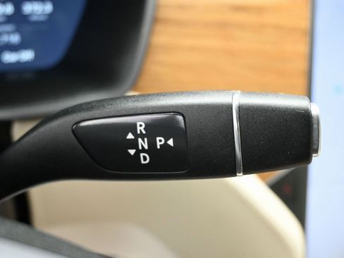 Used 2020 Tesla Model S Long Range Plus image 21