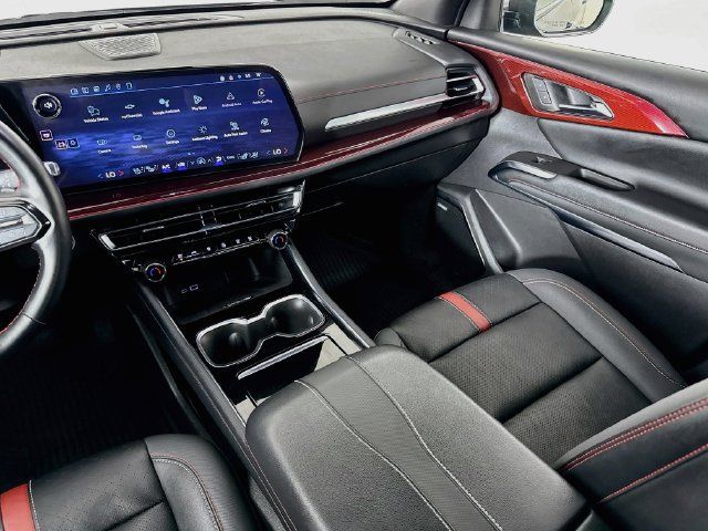 Used 2024 Chevrolet Traverse RS AWD/4WD image 25