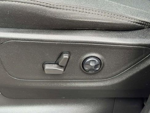 Used 2021 RAM 1500 Big Horn image 14