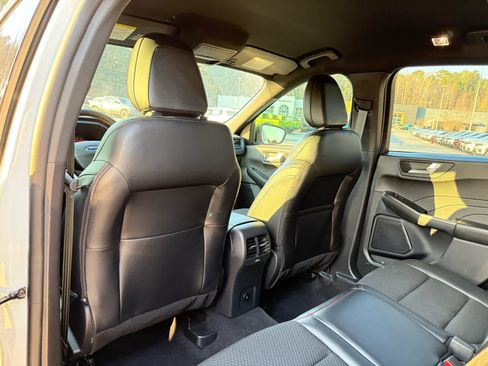 Used 2023 Ford Escape ST-Line w/ Tech Pack #1 image 27