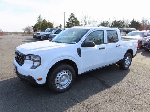 New 2026 Ford Maverick XL image 3