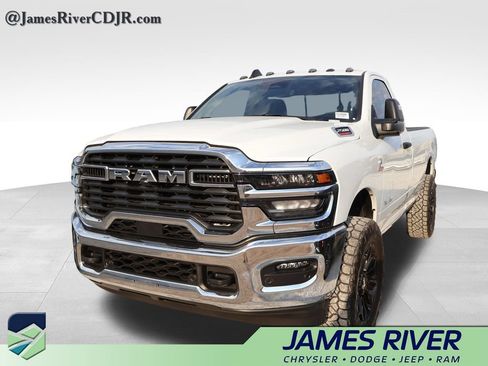Used 2025 RAM 2500 Big Horn AWD/4WD image 2