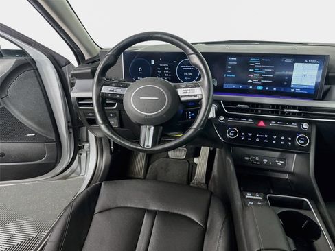 Certified 2025 Hyundai Sonata Limited FWD image 25