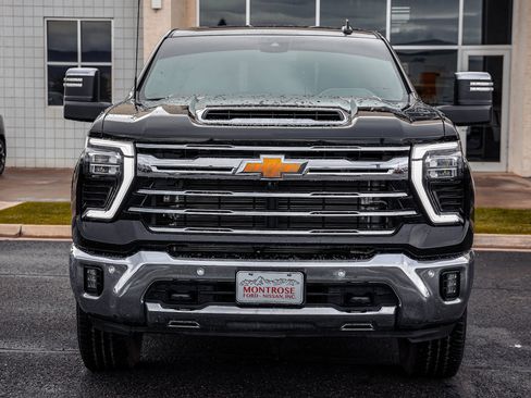 Used 2024 Chevrolet Silverado 3500 LTZ w/ LTZ Plus Package image 2