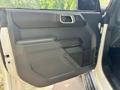 Used 2025 Ford Bronco Outer Banks AWD/4WD image 9