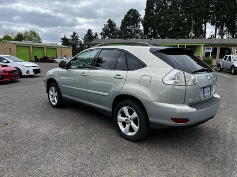 Used 2005 Lexus RX 330 w/ Premium Plus Pkg FWD image 5