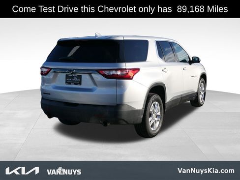 Used 2020 Chevrolet Traverse LS w/ LPO, Blackout Package image 4